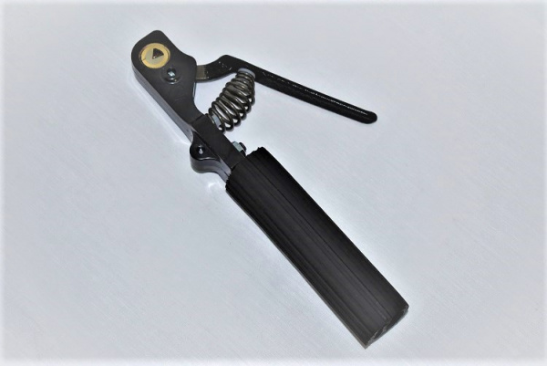 Stinger V Electrode Holder - Insulated [EH002]