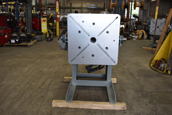 New Koike Aronson MD-15 1,500lb Positioner - Front