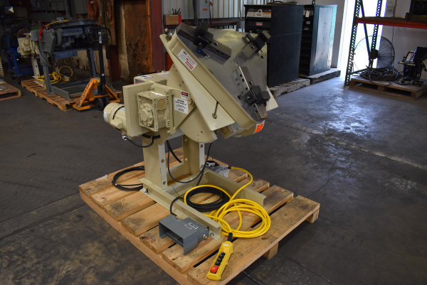 Pandjiris 1,500 lb Positioner with Model A Gripper Chuck - New [WP081522-4]