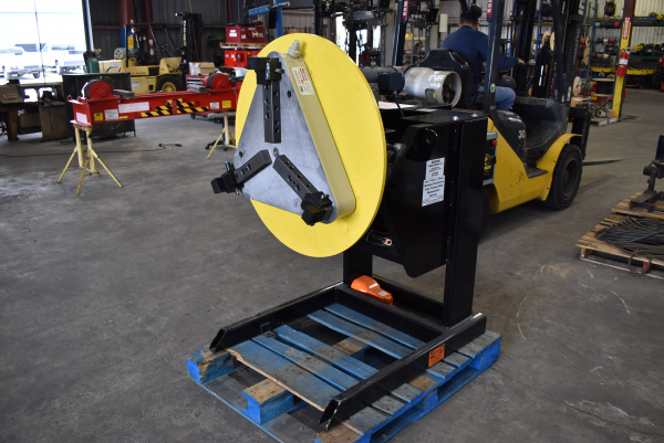 Stinger 3,000lb Welding Positioner with Gripper Chuck - New [WP082223-1]