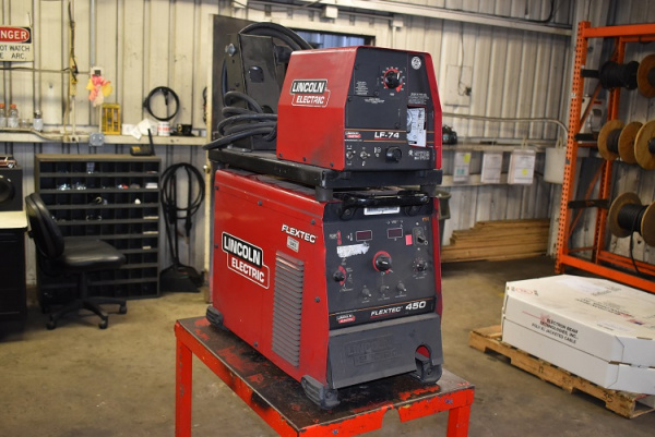 Lincoln FlexTec 450 With Wire Feeder [LWM121719]
