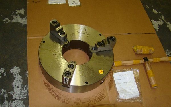 20" 3-Jaw Self Centering Welding Chuck