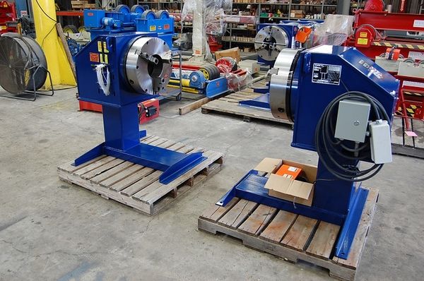 Bulldog Head and Tail Stock [HT009047]