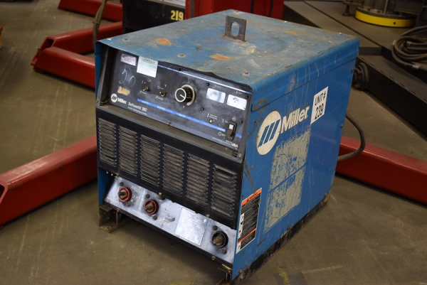 Miller Delta Weld 302 - Used - $1,325 [MWM072120-4]