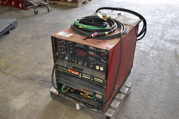 Lincoln 300 Amp Tig Welding Machine [LWM073020]